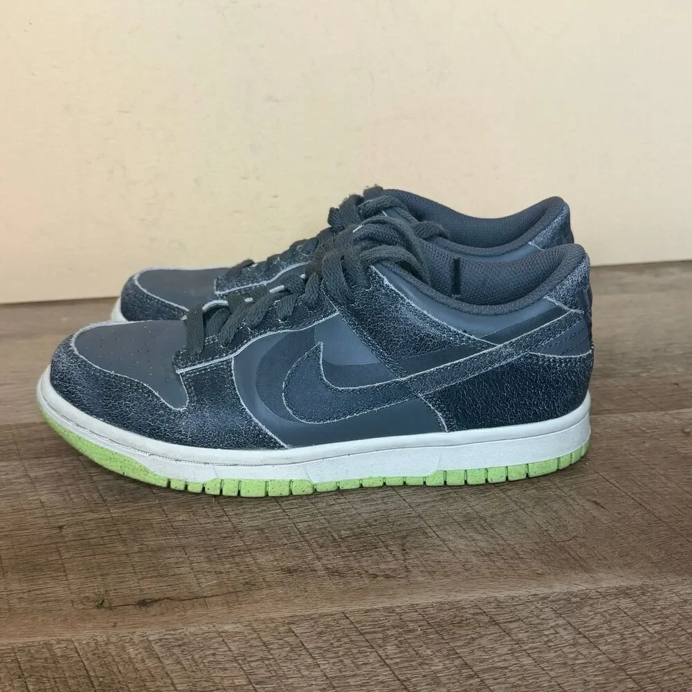 Nike Dunk Low SE 'Halloween - Cauldron' sneakers youth GS 5Y big boy shoes